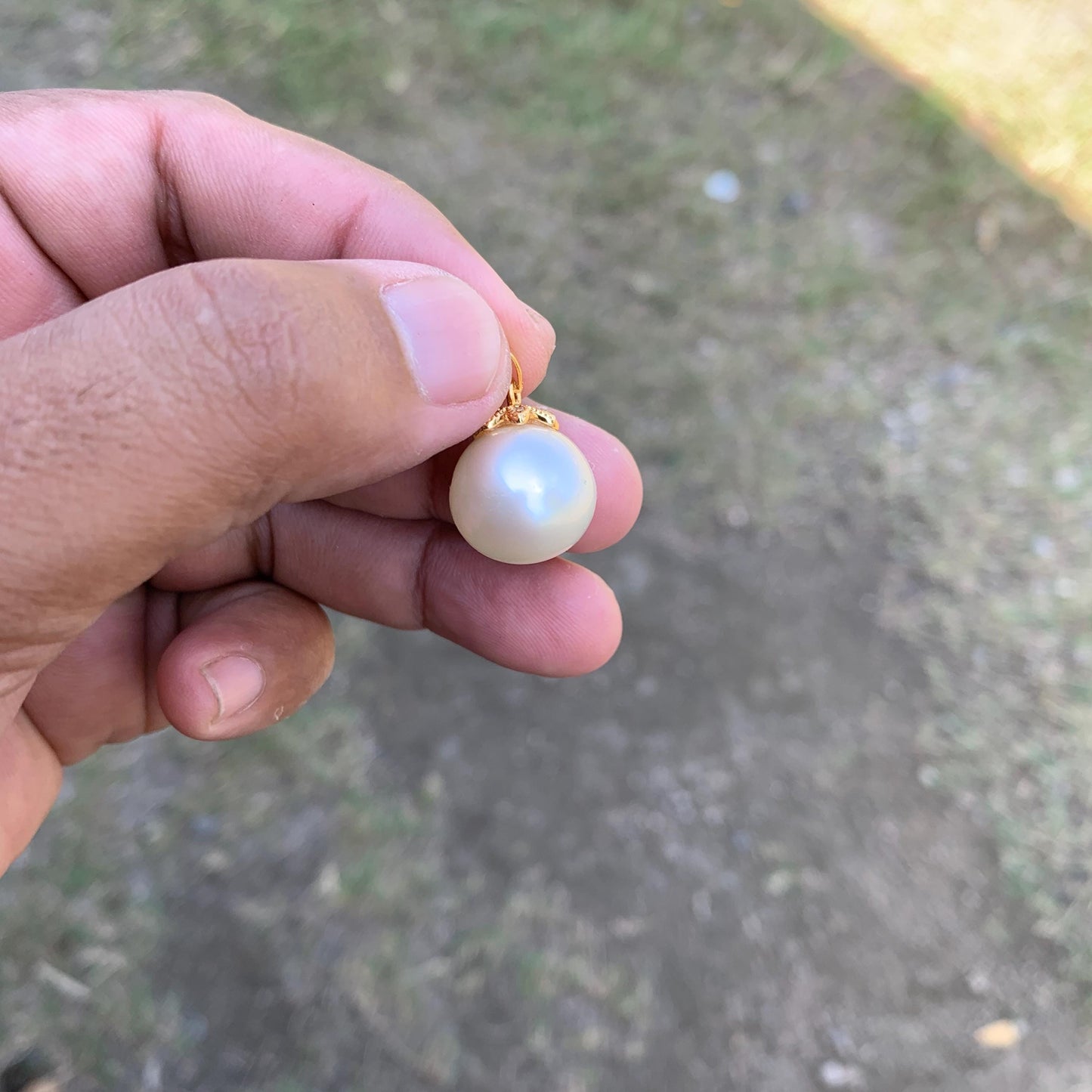 South Sea Pearl Pendant Large Saltwater Pearl, 14.8-15.5mm BSP-4