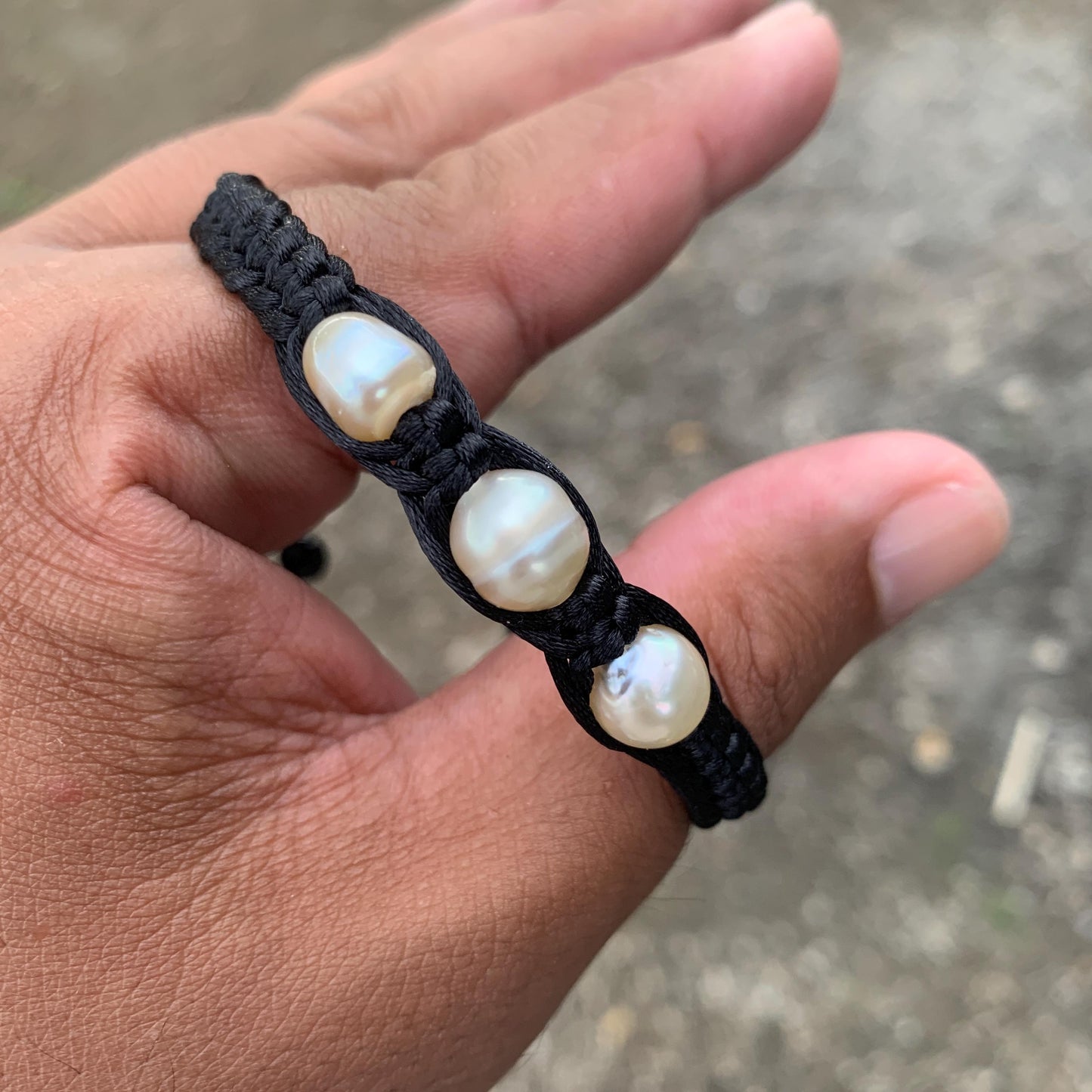 Handmade Bracelet With Indonesia South Sea Pearl BoZorX Pearl Size 9-10mm R-22