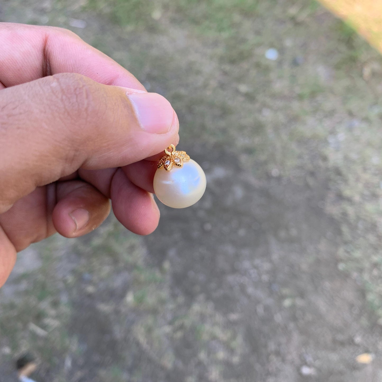 South Sea Pearl Pendant Large Saltwater Pearl,  14.8-15.5mm BSP-4