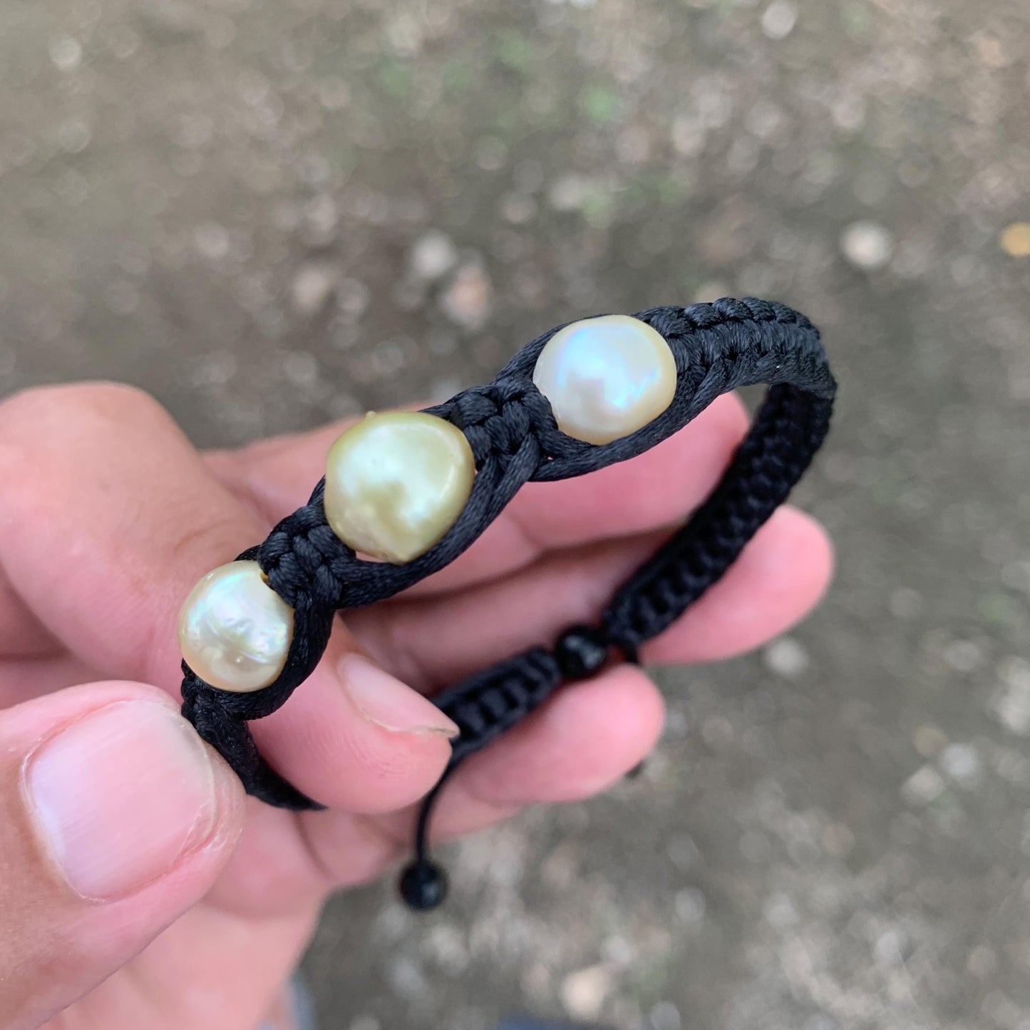 Handmade Bracelet With Indonesia South Sea Pearl BoZorX Pearl Size 9-10mm R-21