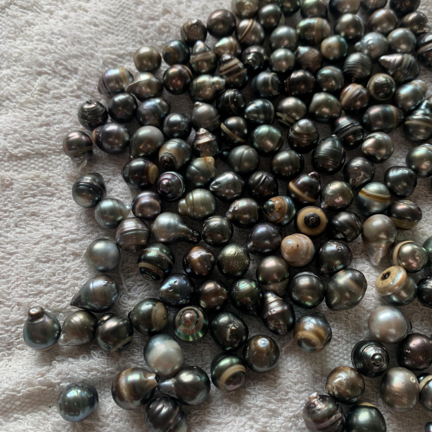 9mm Loose Tahitian Saltwater Black Pearl Bead Tahitian Baroque Beads BoZorX BT-8