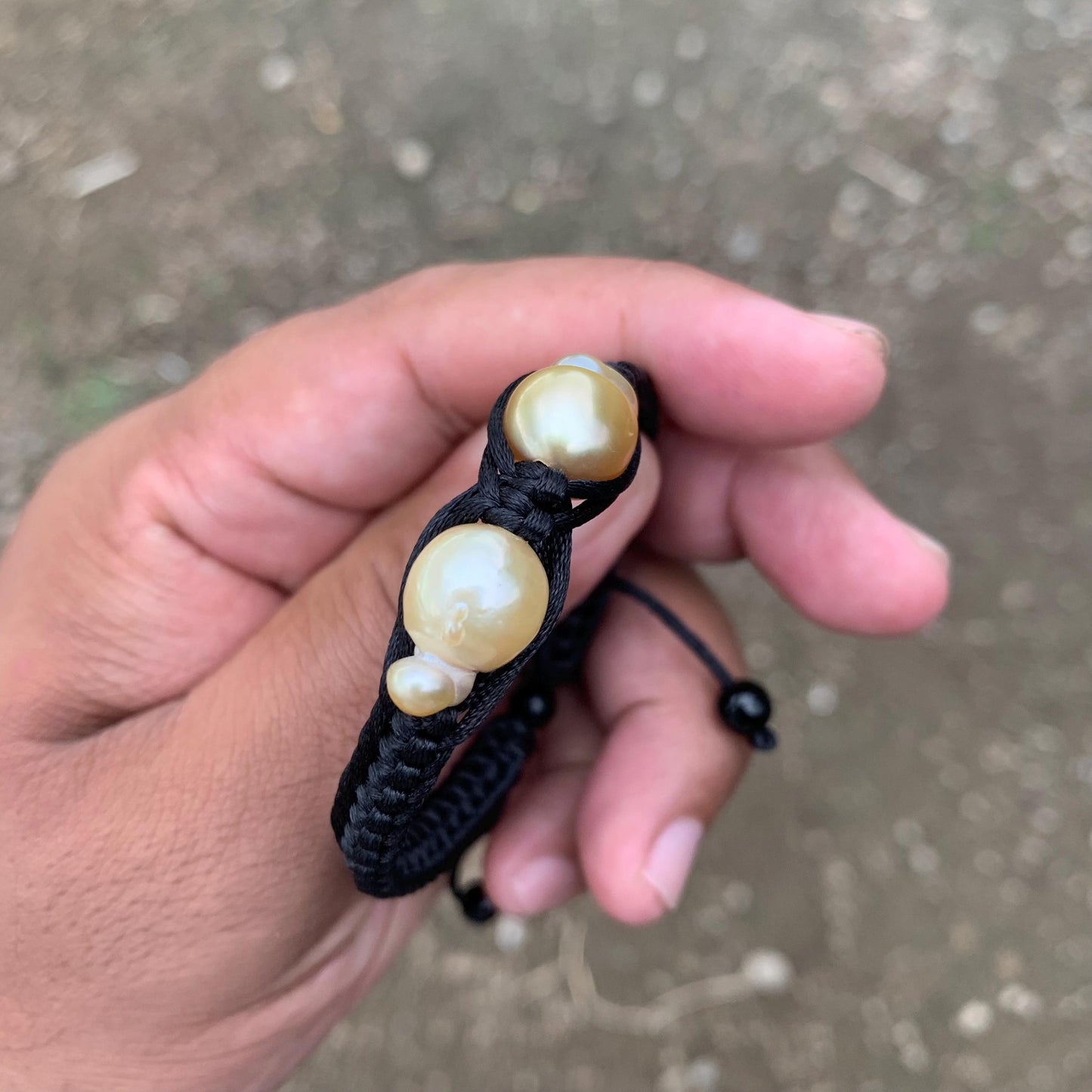 Handmade Bracelet With Indonesia South Sea Pearl BoZorX Size 11-11.5mm R-16