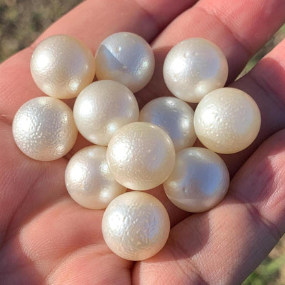 11 Pieces 13.7-13.9mm South Sea Pearl Bead Indonesia Seawater Pearl - BoZorX GR-28