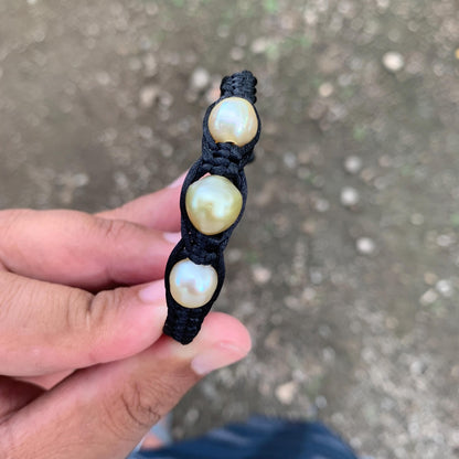 Handmade Bracelet With Indonesia South Sea Pearl BoZorX Pearl Size 9-10mm R-21