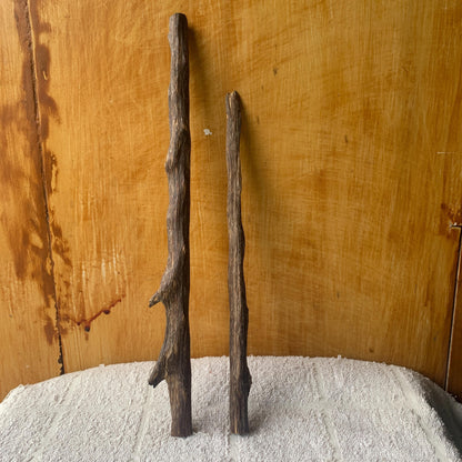 Agarwood Decoration 沉香 Chénxiāng Oud Incense Oudh Xiāng Kyara Kynam Aloeswood Kinam 奇楠 qí nán 沈香 Jinkō Englewood العود