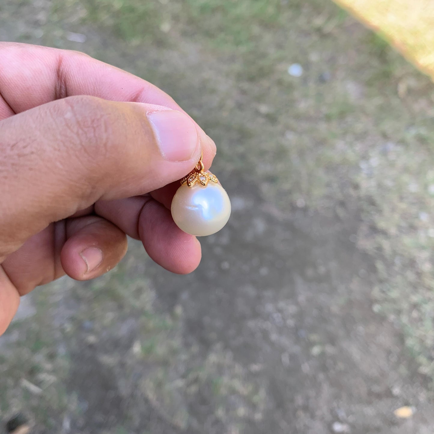 South Sea Pearl Pendant Large Saltwater Pearl,  14.8-15.5mm BSP-4