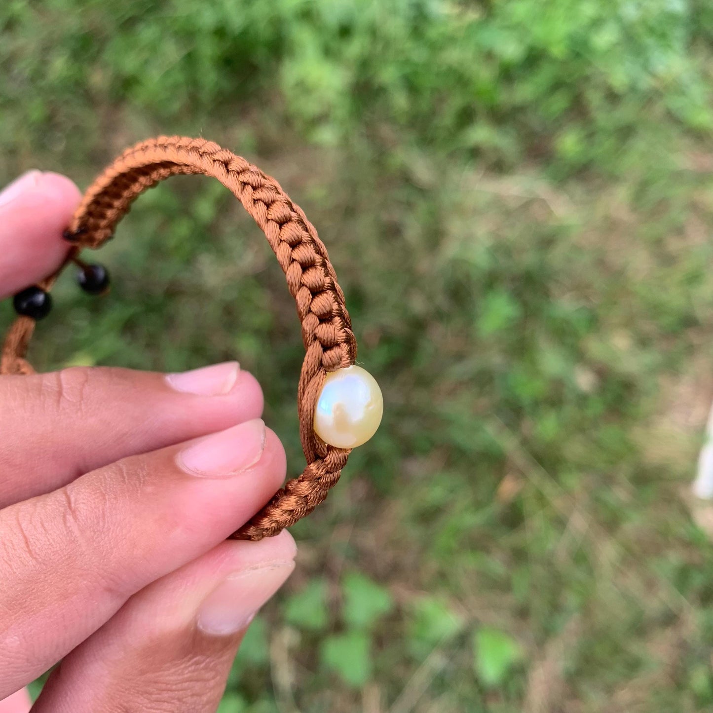 Handmade Bracelet With Indonesia South Sea Pearl BoZorX Size 9mm R-14