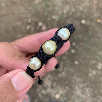 Handmade Bracelet With Indonesia South Sea Pearl BoZorX Pearl Size 9-10mm R-21