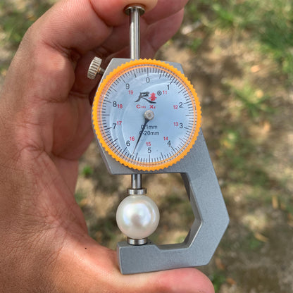 White South Sea Pearl: Loose Indonesia Pearl (15.7x15.4mm) BoZorX FR-1