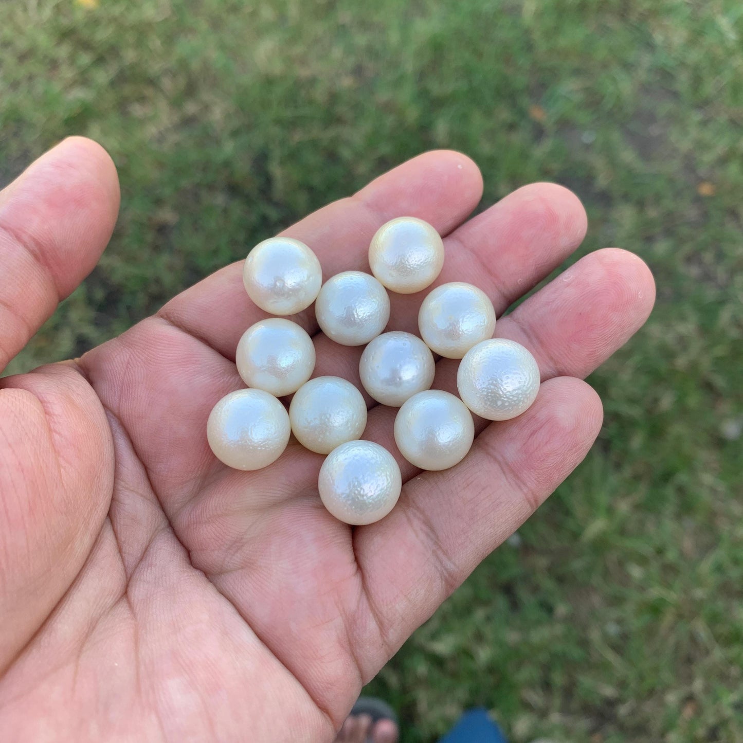 11 Pieces 13.7-13.9mm South Sea Pearl Bead Indonesia Seawater Pearl - BoZorX GR-28